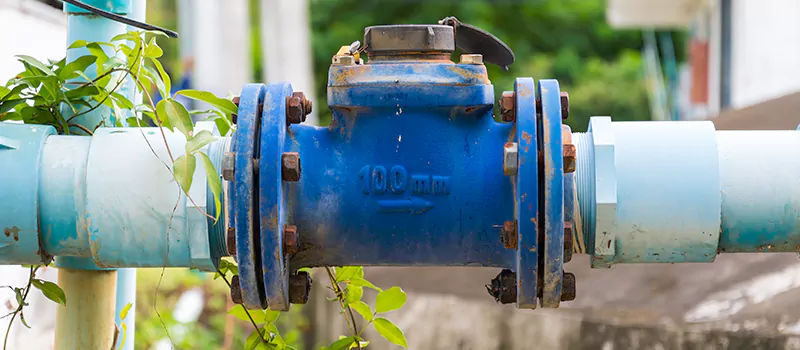 New Hot Water Mains Connection Services in Eglington East, Toronto